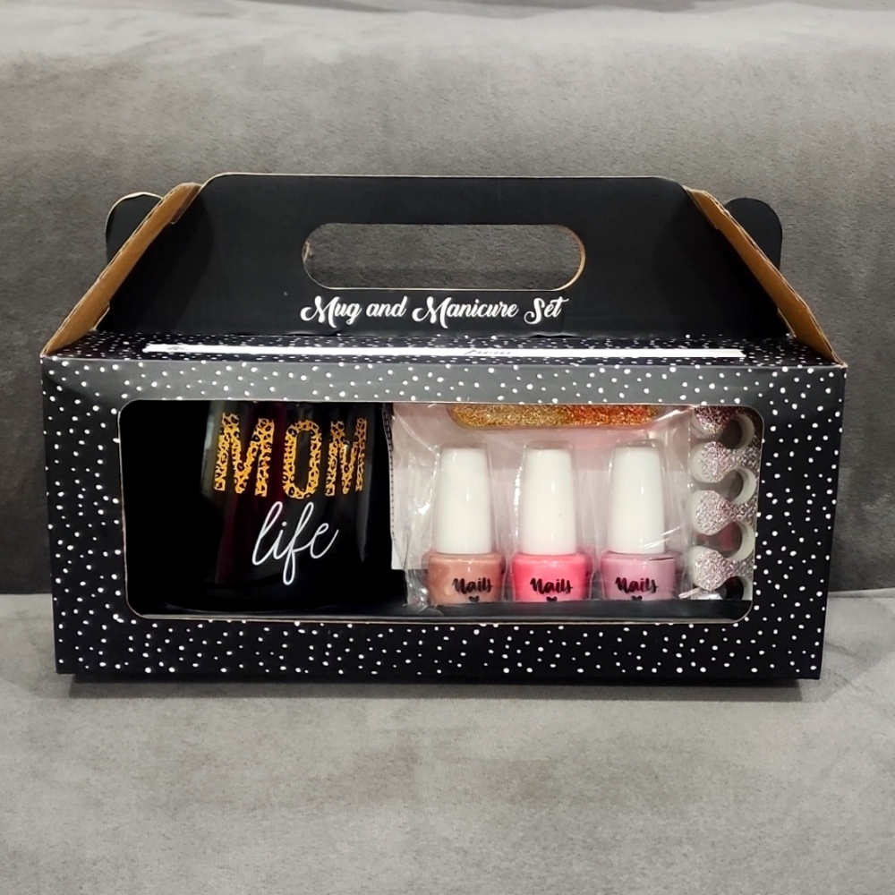 "Mom Life" Gift Set